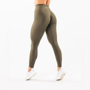 Alphalete leggings oak small